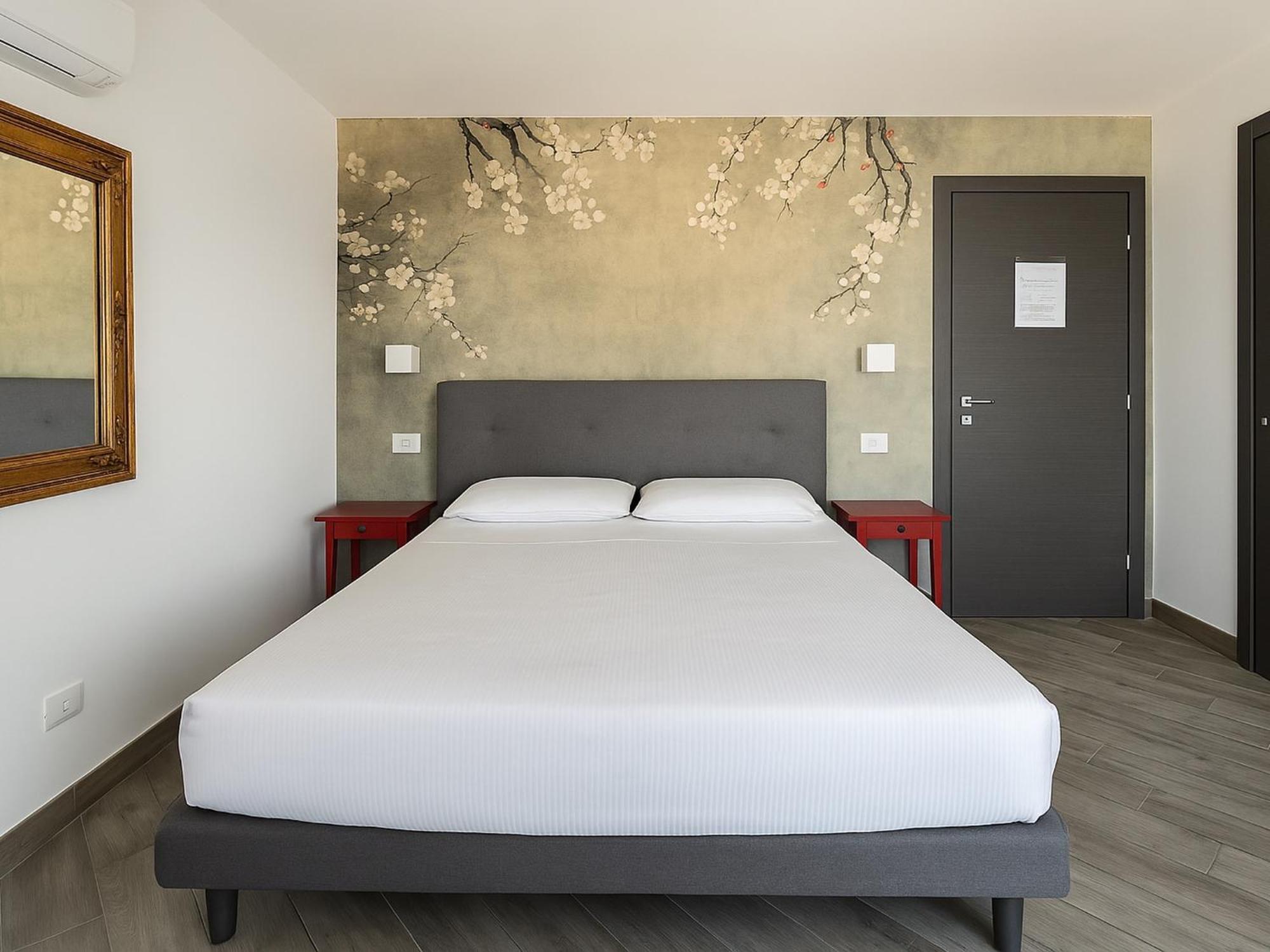 Hotel Relais Al Porto Peschiera del Garda Esterno foto