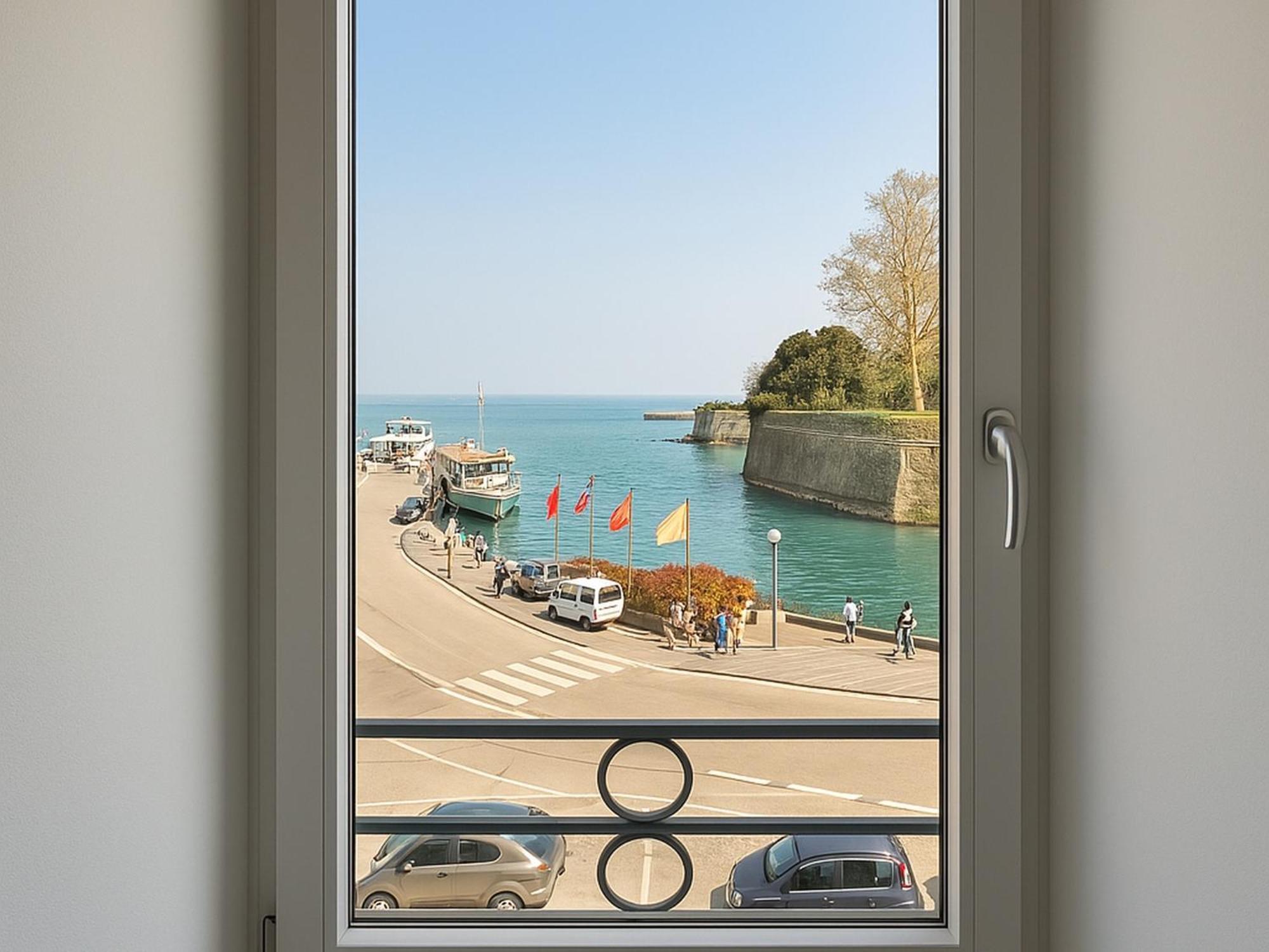 Hotel Relais Al Porto Peschiera del Garda Esterno foto