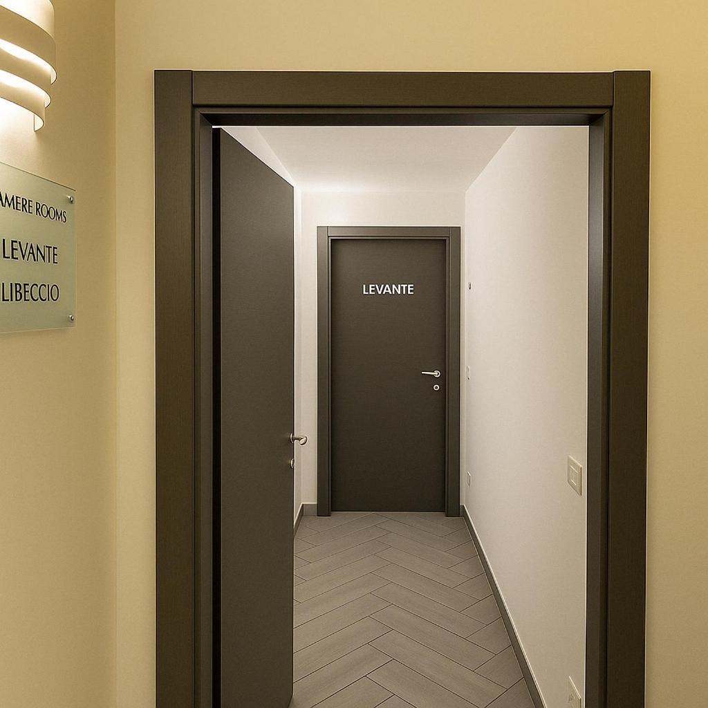 Hotel Relais Al Porto Peschiera del Garda Esterno foto